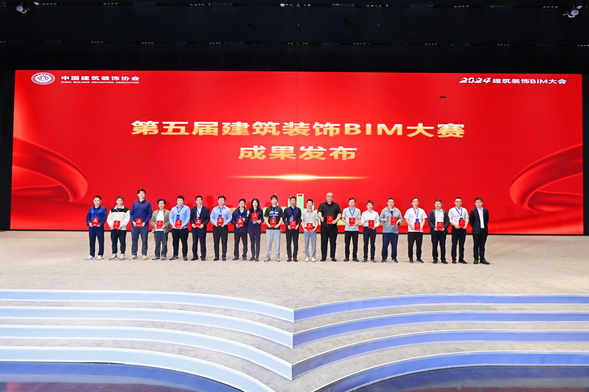 ɽ����Ͷһ������һ��Ŀ��ȫ������װ��BIM����Ļǽ����Ƚ�