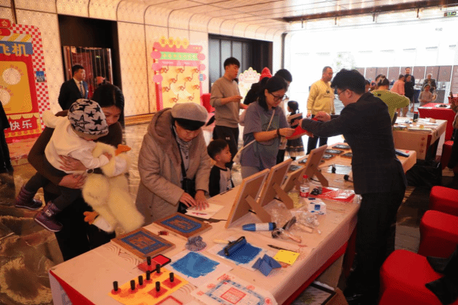 �±���(�й���)���޹�˾ - ����