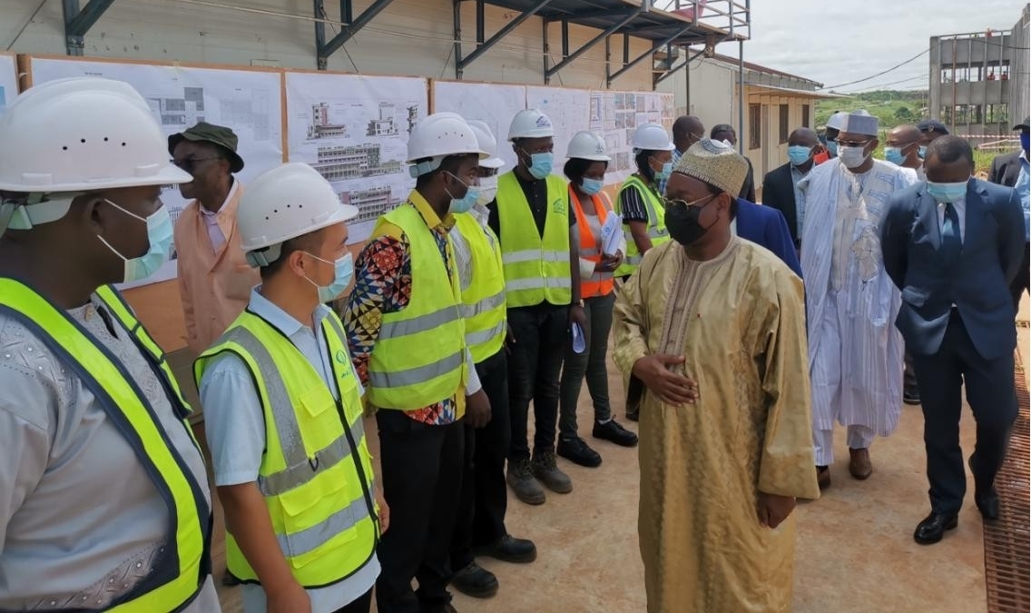 ����¡���ҹ�����Լ���쵼��ɽ����Ͷ���Ϲ�˾���ܾ���Ŀ����