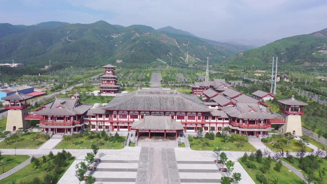 ɽ����Ͷһ�����Ż��ھ���԰��ѧ��Ψһ��ȫ�����ۺϽ���