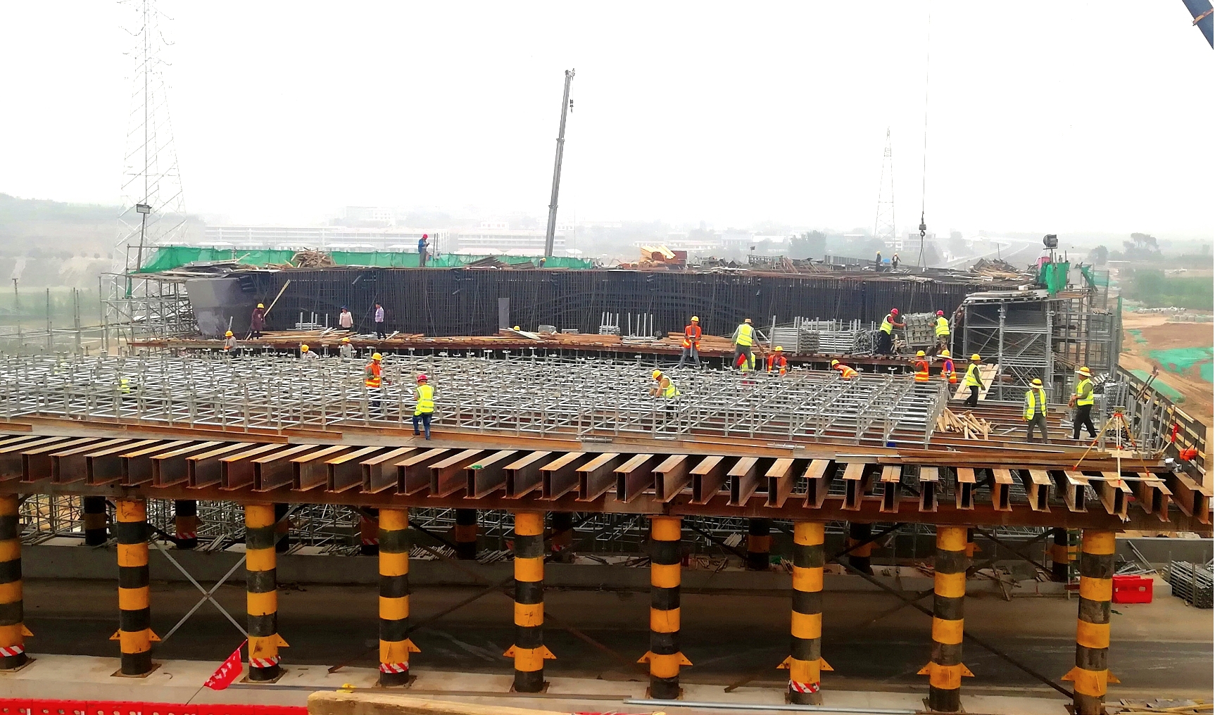 �����л��Ƕ�·��������������̫�ɶ�K816+100����ڵ㴦��ʽʩ��